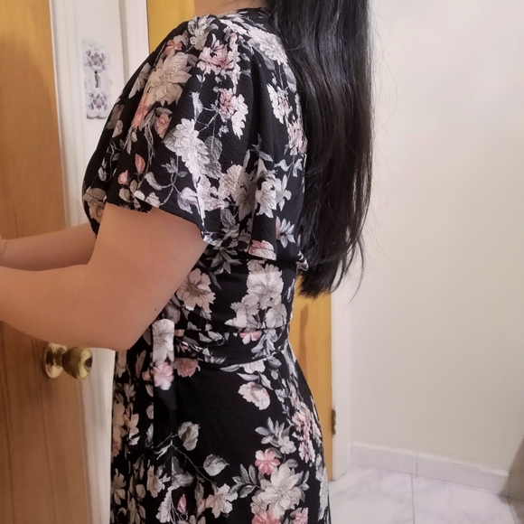 Moiety Floral Wrap Dress Waist Tie Crepe Fabric - Picture 6 of 9